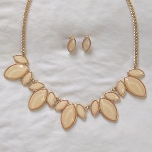 Necklace and Earring set